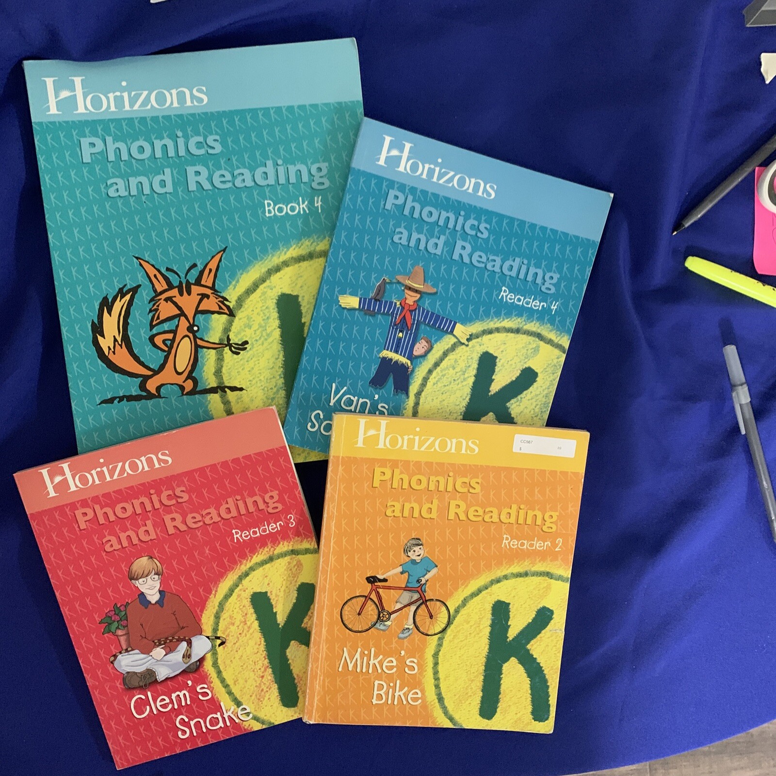 Horizons Kindergarten Phonics and Reading Set, Readers 2-4 & Student Workbook 4