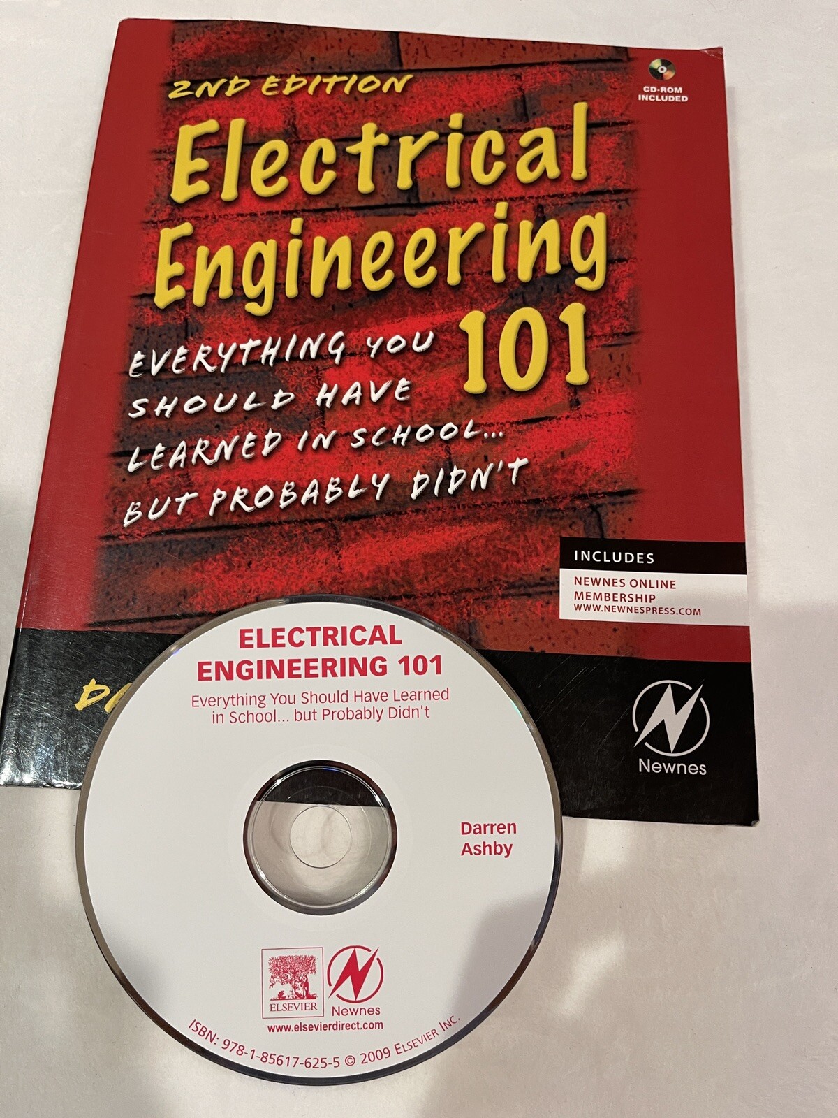 Electrical Engineering 101, Second Edition: Everything You Should Have Pre-Owned
