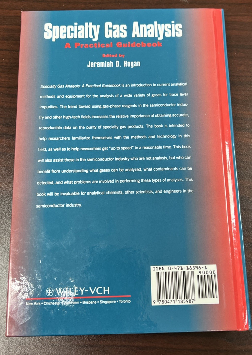 Specialty Gas Analysis – A Practical Guidebook Hogan Hardback Wiley–Blackwell