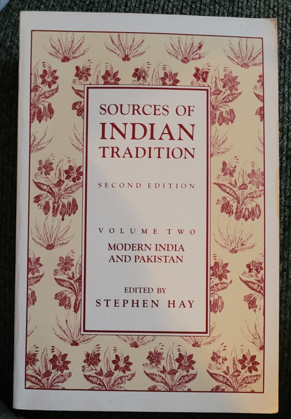 Sources of Indian Tradition, Paperback by Embree, Ainslie Thomas (EDT); Hay, …