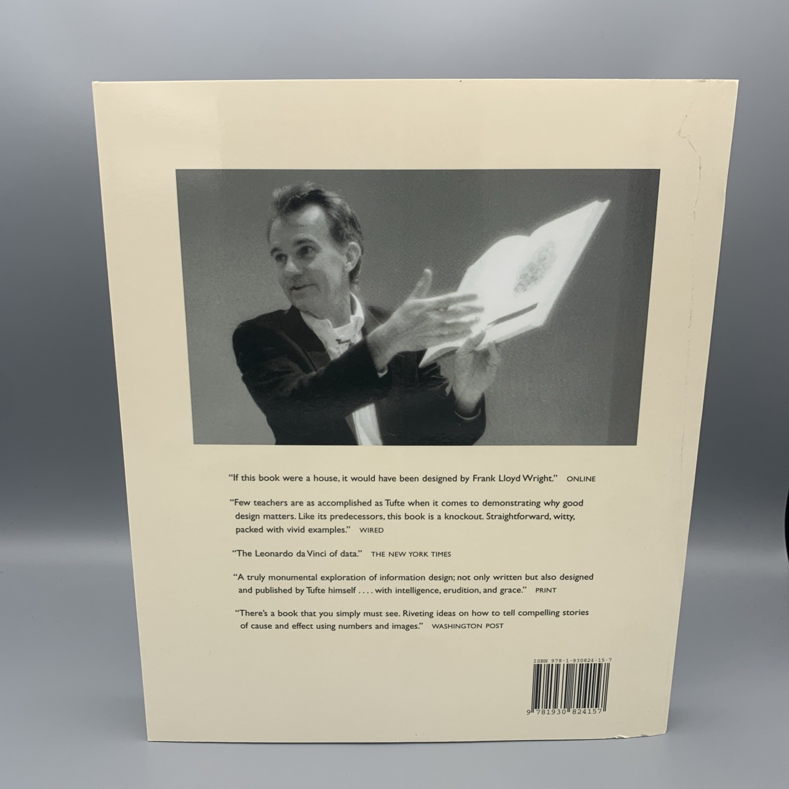 Visual Explanations : Images and Quantities, Evidence and Narrative by Edward R.
