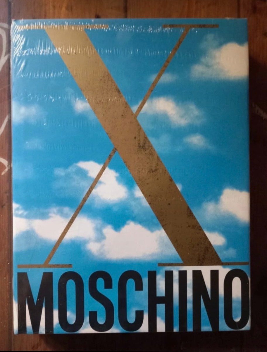 Moschino X ANNI DI KAOS!