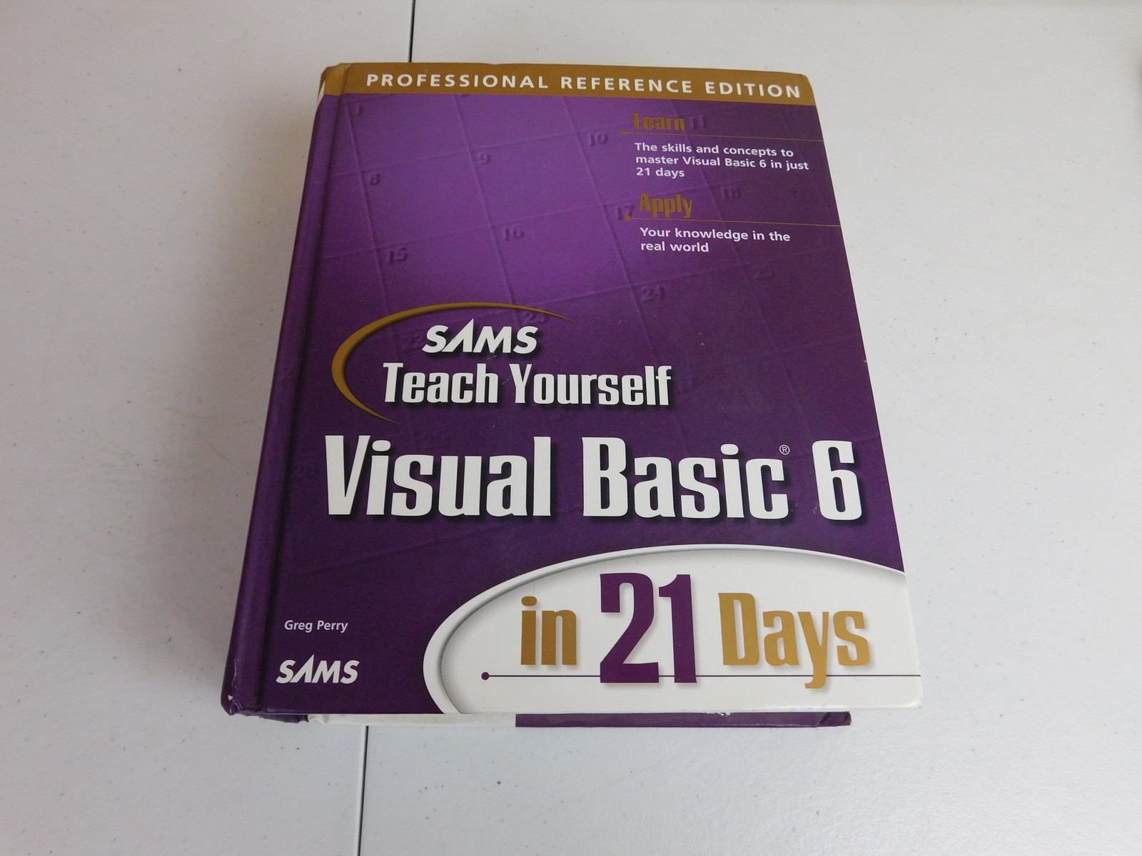 SAMS Teach Yourself Visual Basic 6 in 21 Days by Greg Perry Hardcover Textbook