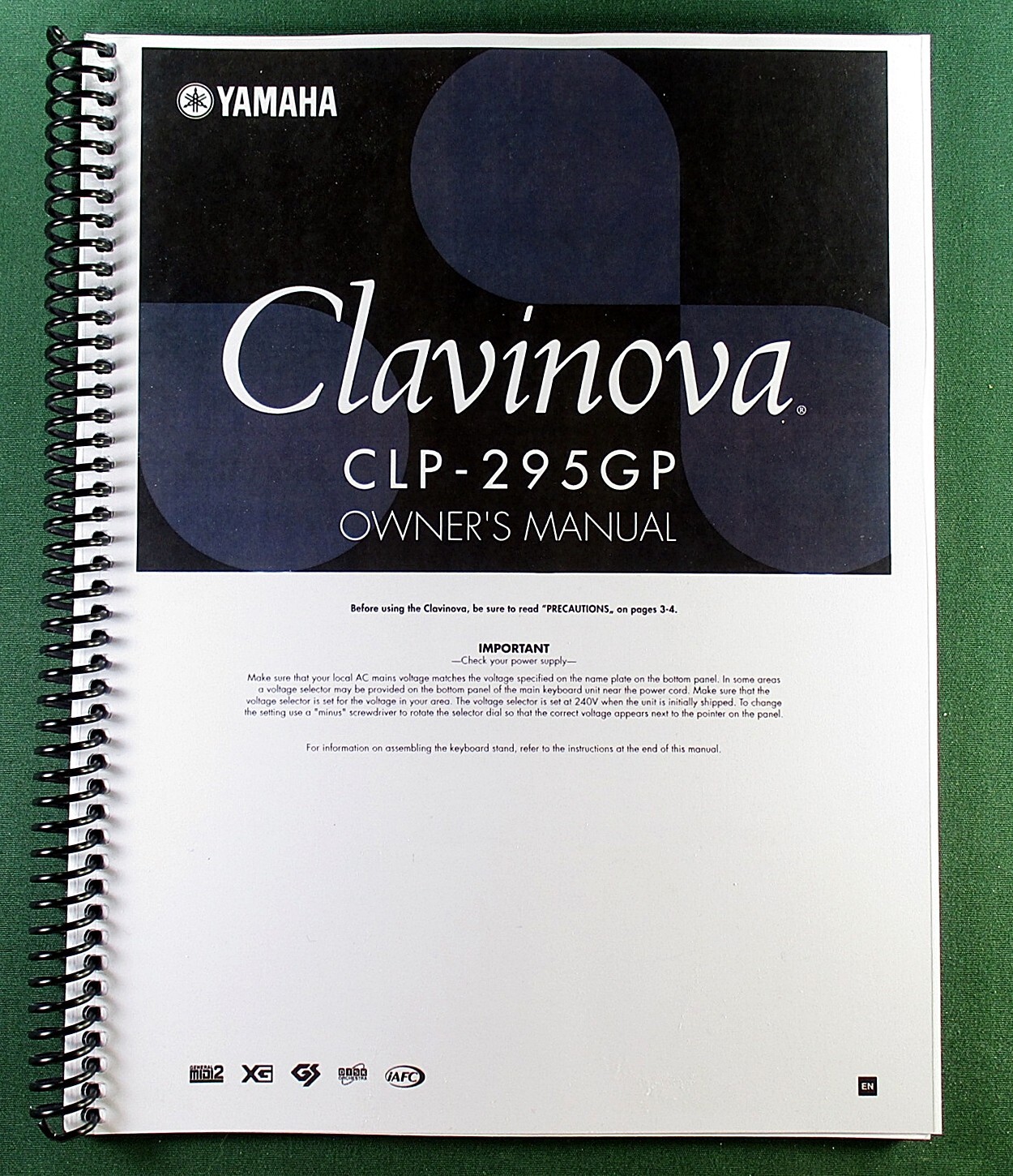 Yamaha CLP-295GP Instruction Manual: 124 Pages & Protective Covers!