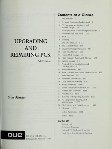 Upgrading and Repairing PCs (with CD-ROM), Mueller, Scott, Good Book