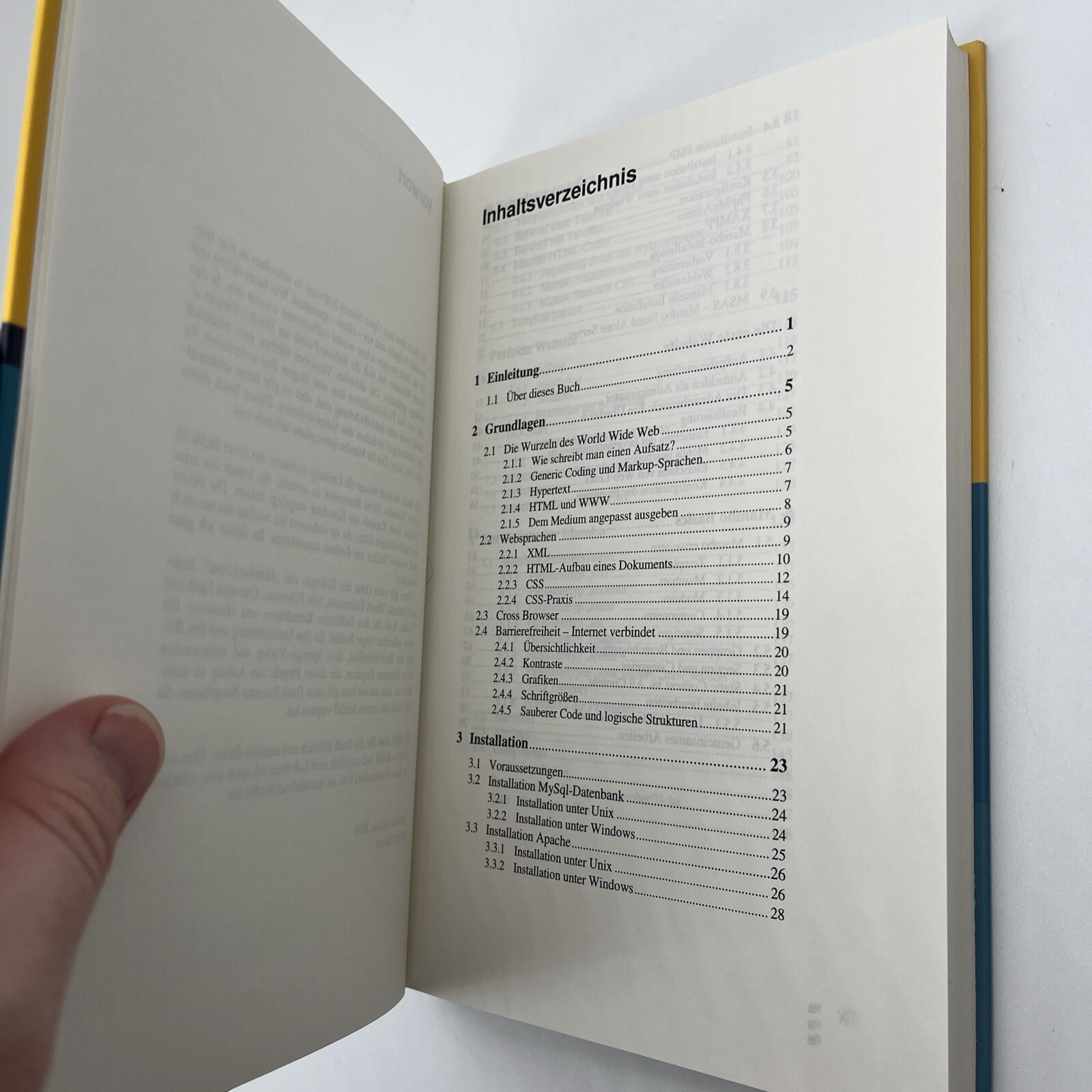 Mambo: Installation, Administration, Anwendung und Entwicklung by Robert Deutz