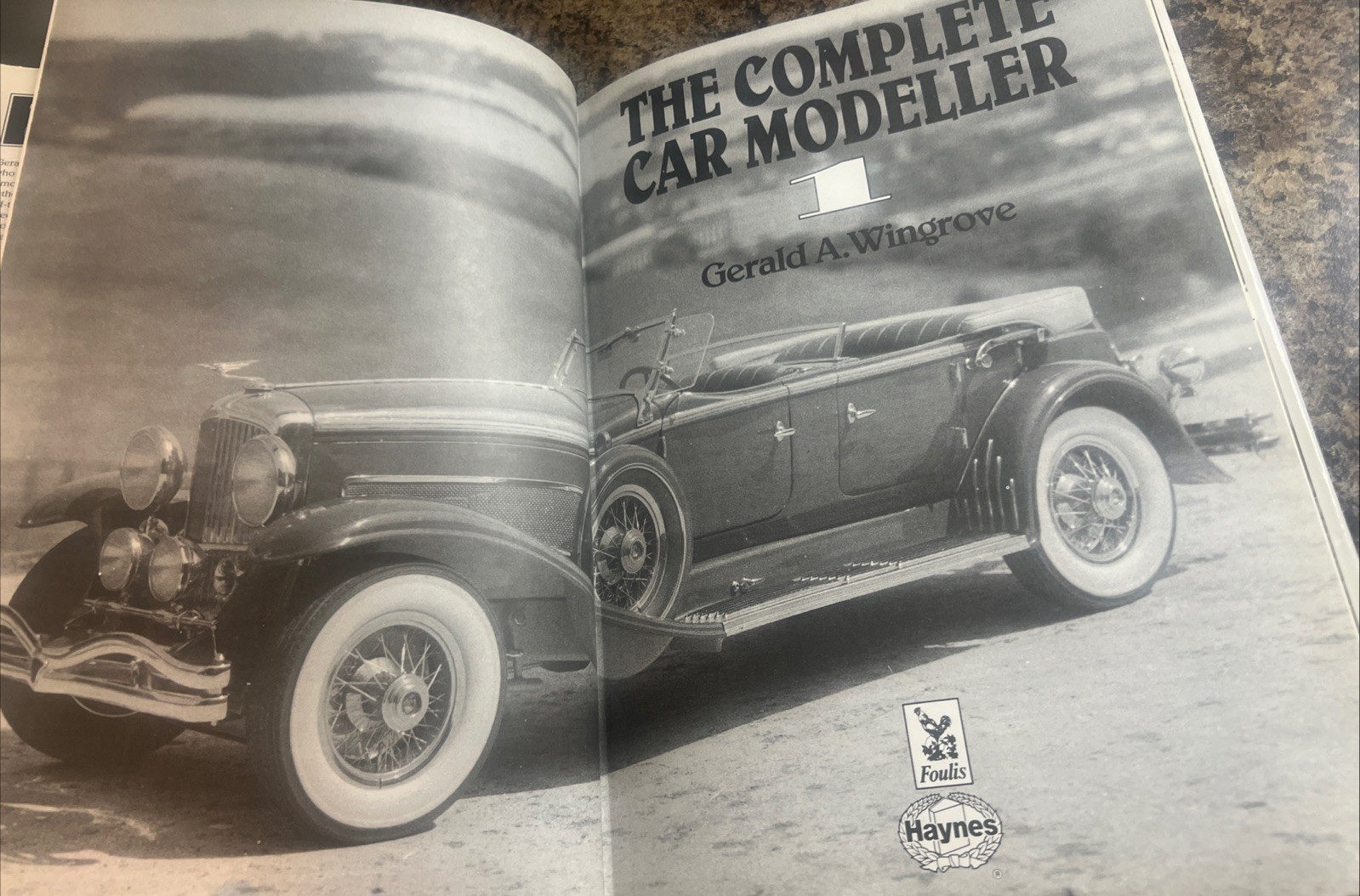 The Complete Car Modeller 1; Hardcover, G. Wingrove, 133 Pgs