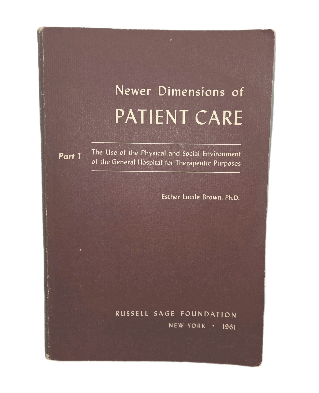 Vintage Medical Reference Guide Book Home Library DIY Triage Manual Collectable.