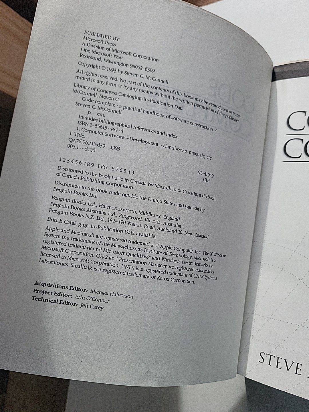 Code Complete: A Practical Handbook of Soft… by McConnell, Steven C. Paperback