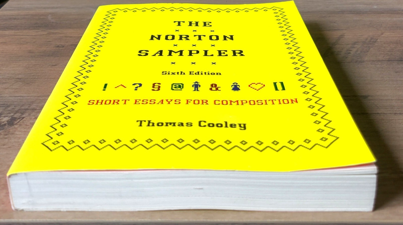 Norton Sampler Book Short Essays for Composition Thomas Cooley 6th Edition 2003