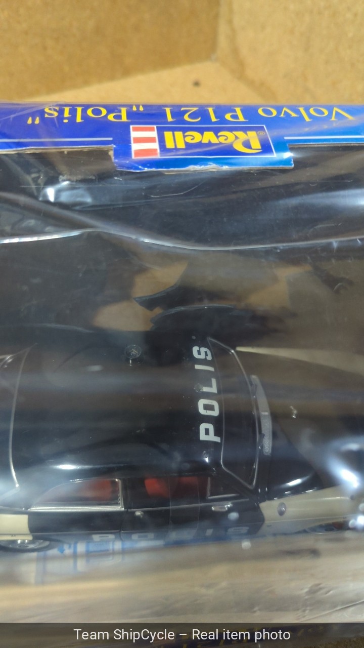 DEFECTIVE Revell Volvo P121 Polis Police Diecast Model Car 118 Scale G3D