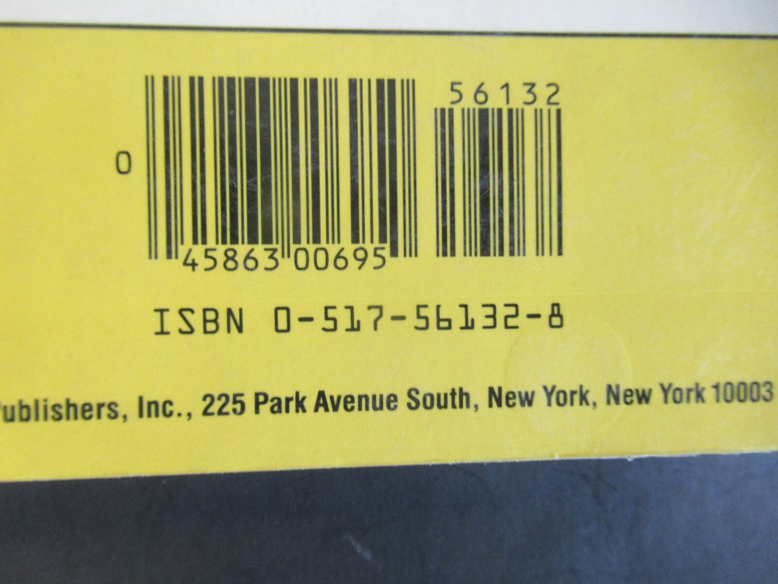 SIGNING-ENGLISH: A BASIC GUIDE BY HARRY BORNSTEIN & KAREN SAULNIER 1988a