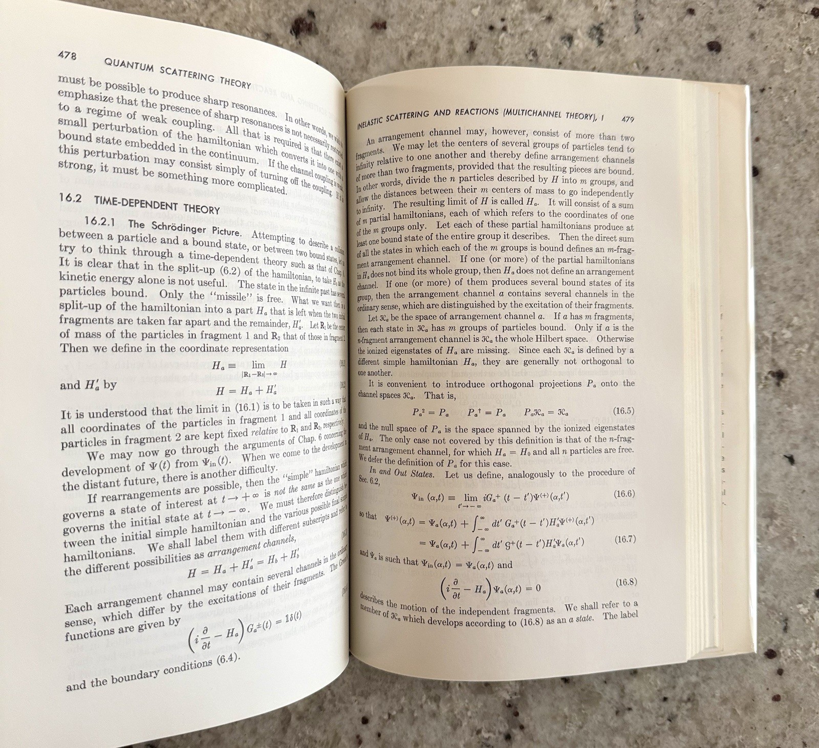 VTG 1966 Scattering Theory of Waves & Particles 1st by Newton HCDJVG