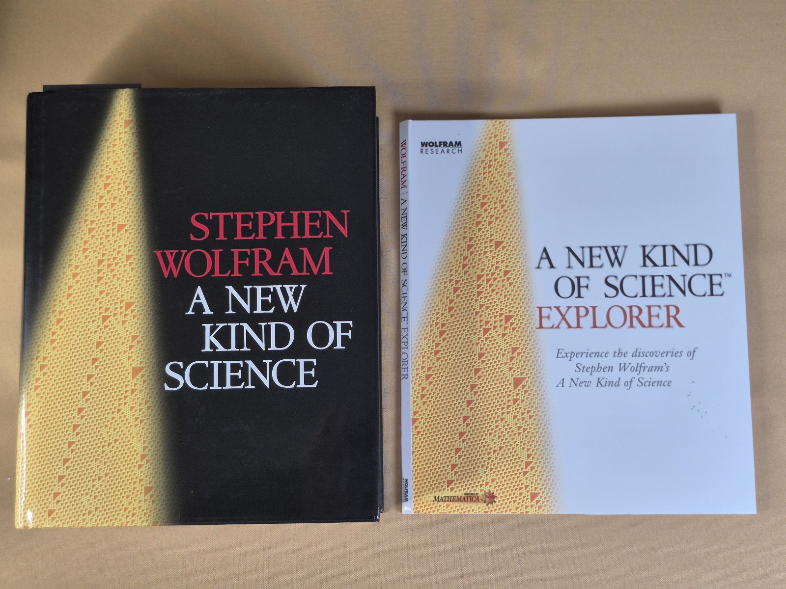 A New Kind of Science + Explorer Software CD-ROM – Stephen Wolfram – Hardcover +