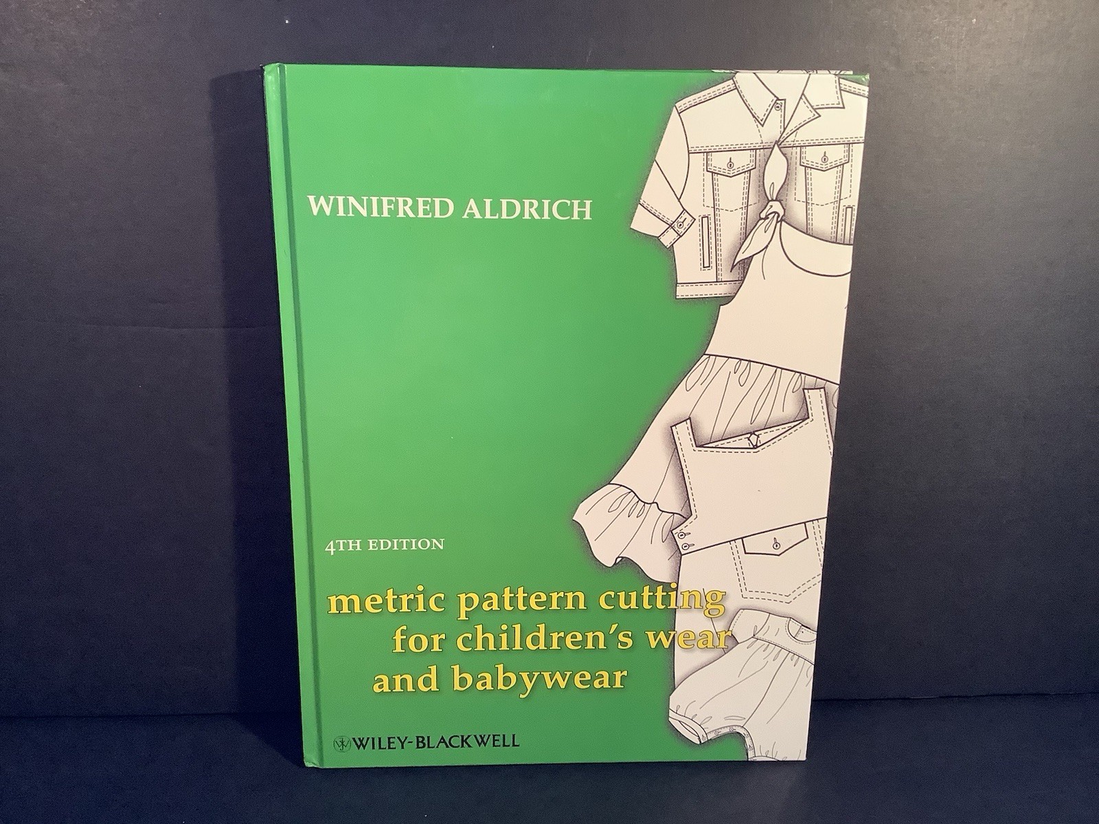 Metric Pattern Cutting for Children’s Wear and Babywear Winifred Aldrich – VGood