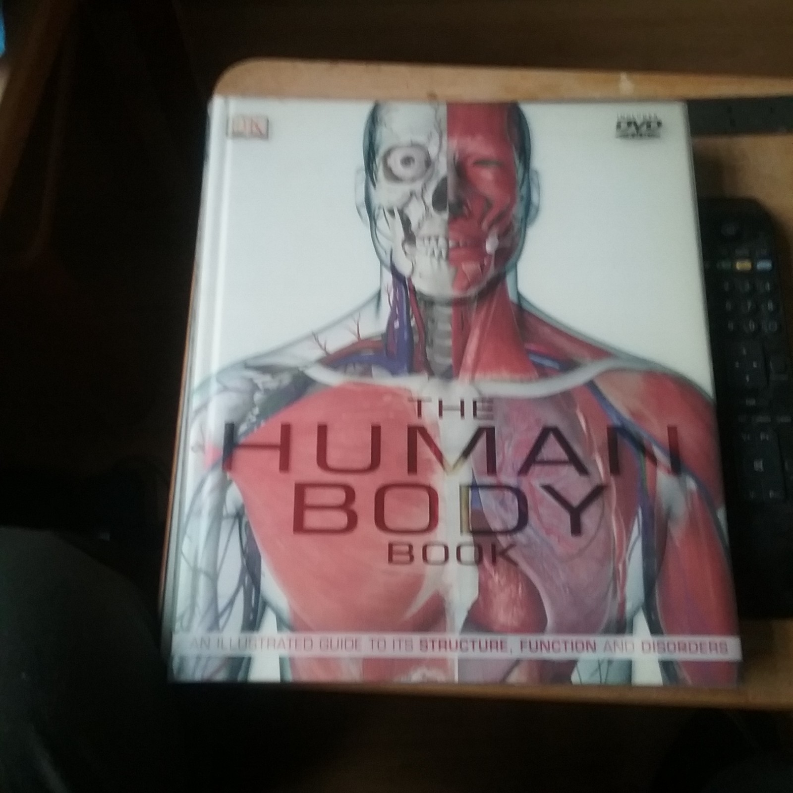 The Human Body: An Illustrated Guide, and DVD DK, 2007