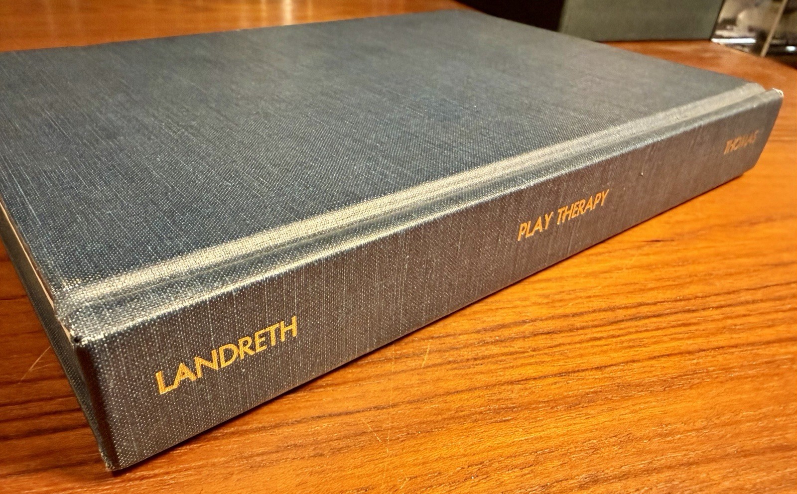 Play Therapy: Dynamics of the Process of Counseling w Children Garry L Landreth