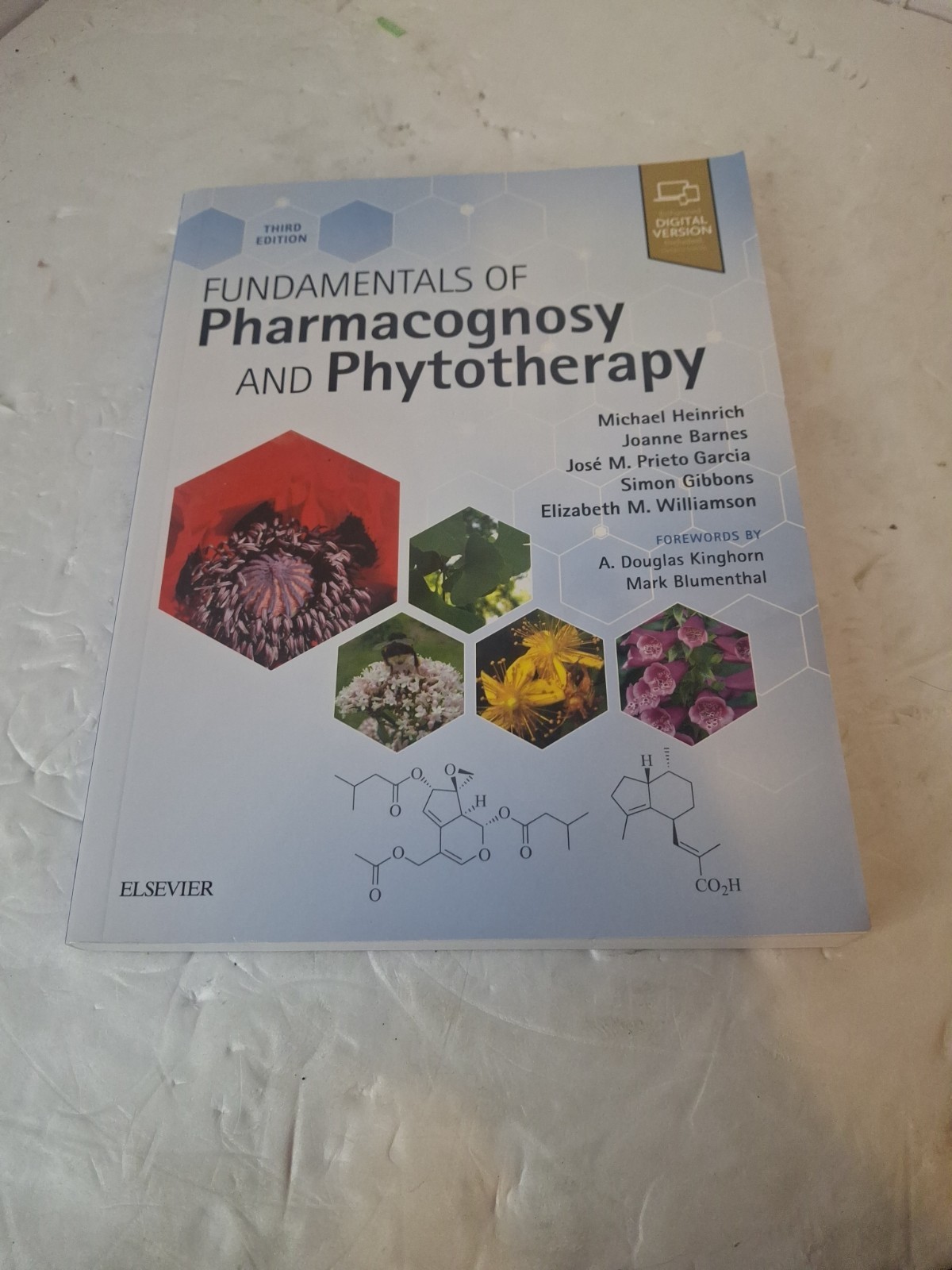 Fundamentals of Pharmacognosy and Phytotherapy 3rd Ed. Unused Code
