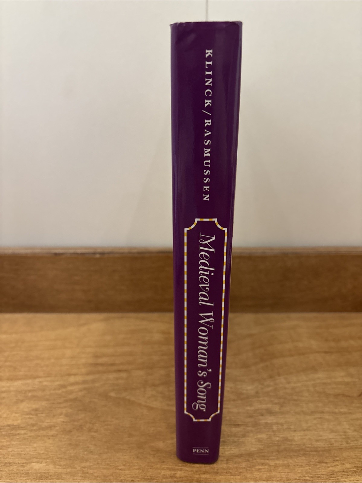 The Middle Ages Ser.: Medieval Woman’s Song : Cross-Cultural Approaches 1st Ed