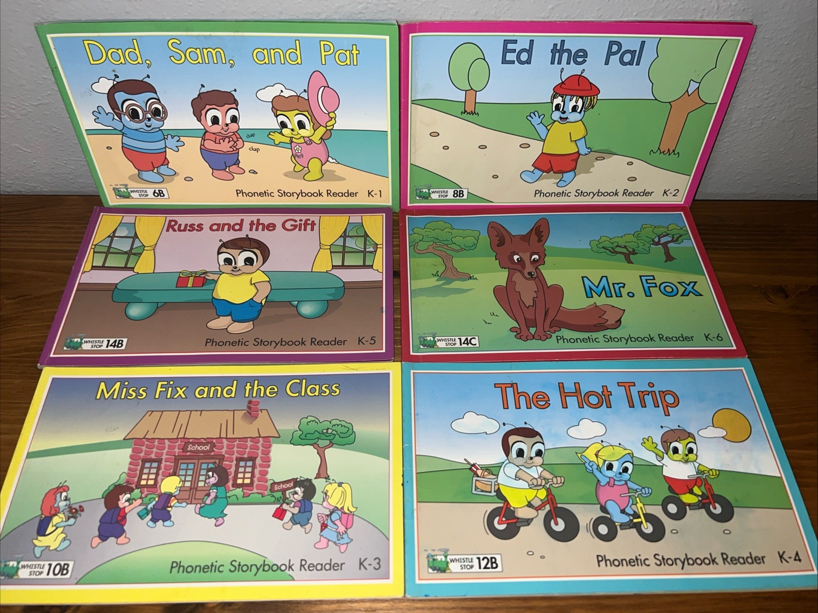 Sing Spell Read & Write Kindergarten Directions, Readers K1-K6 & Game