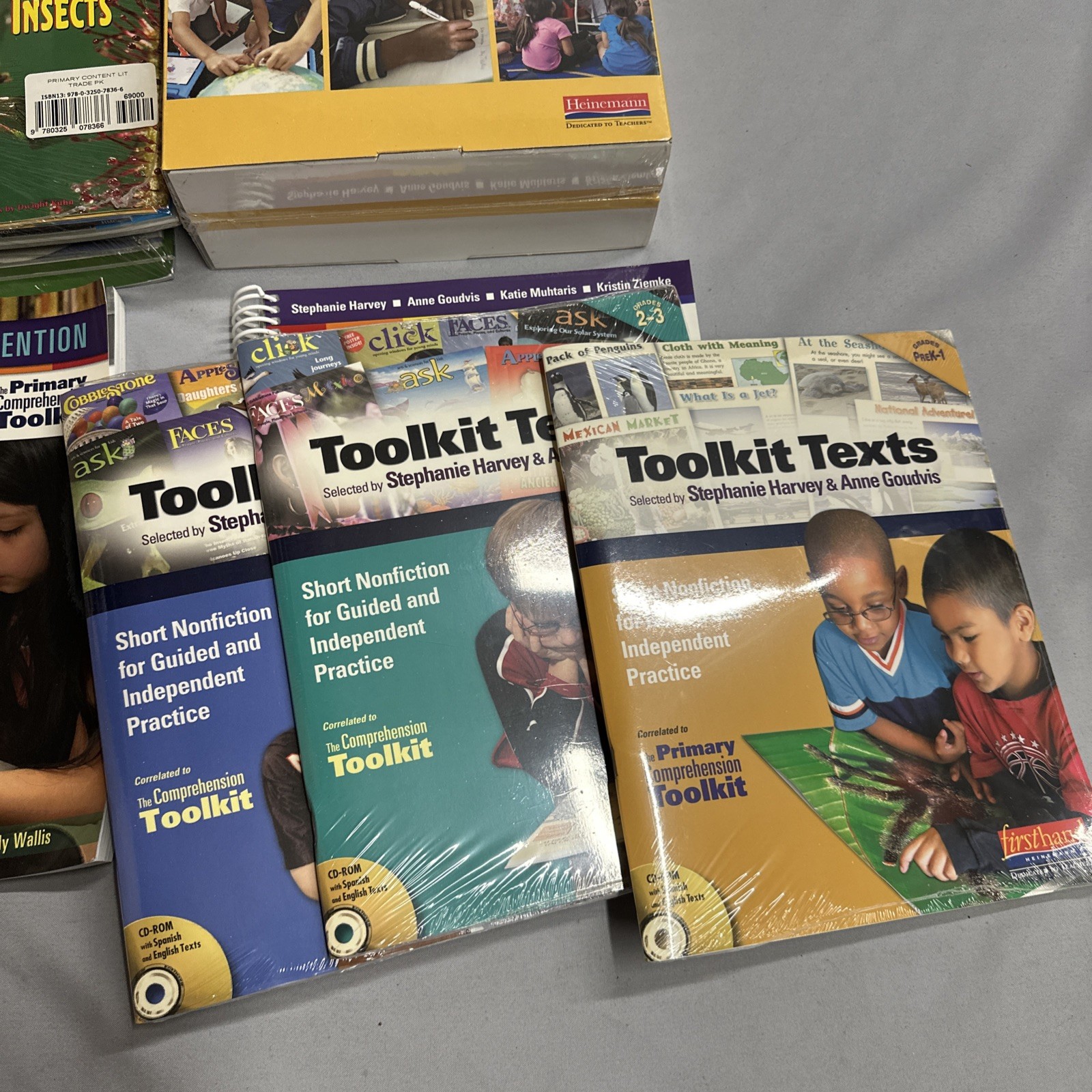 The Primary Comprehension Toolkit Teacher Pack Nonfiction Reading Strategie K-2