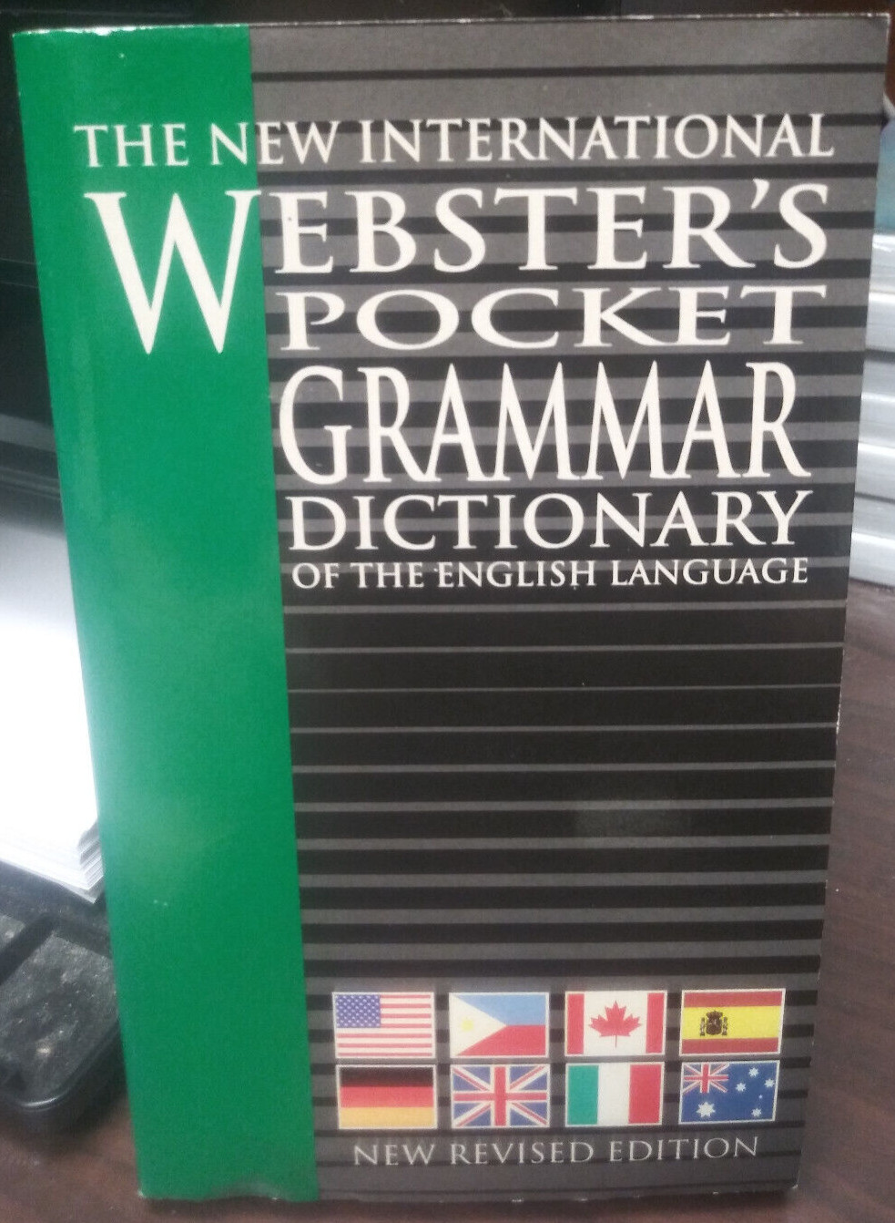 New International Webster’s Pocket Reference Library (2002, Paperback)