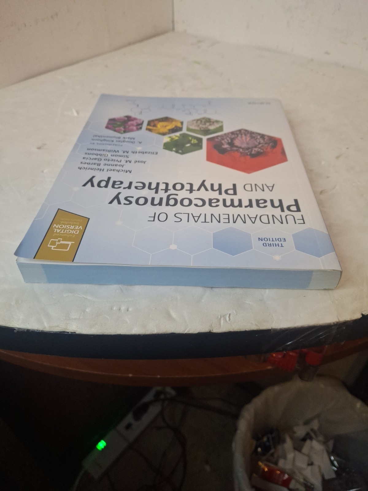 Fundamentals of Pharmacognosy and Phytotherapy 3rd Ed. Unused Code