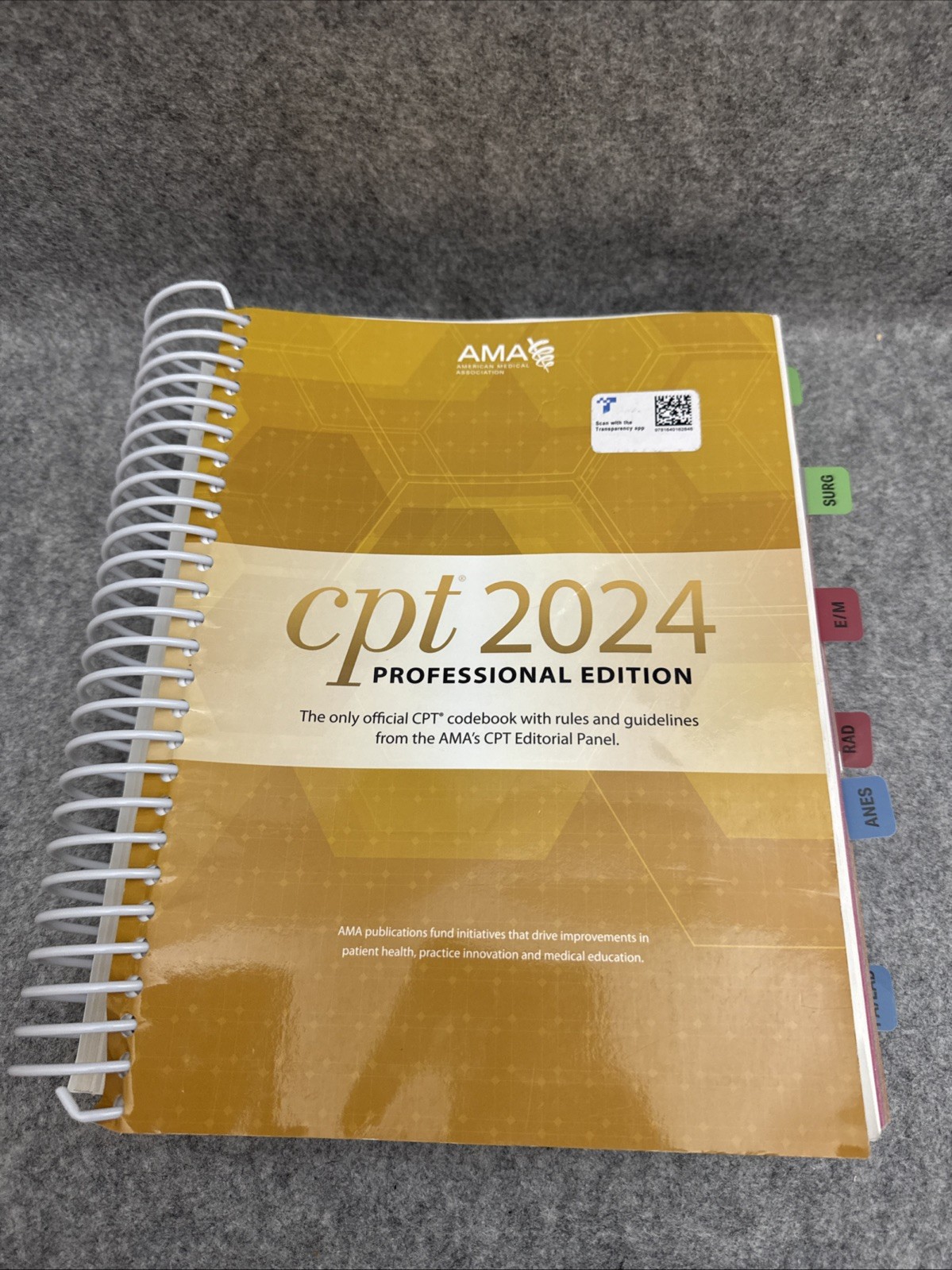 CPT Professional 2024 by American Medical Association (2023, Trade Paperback)