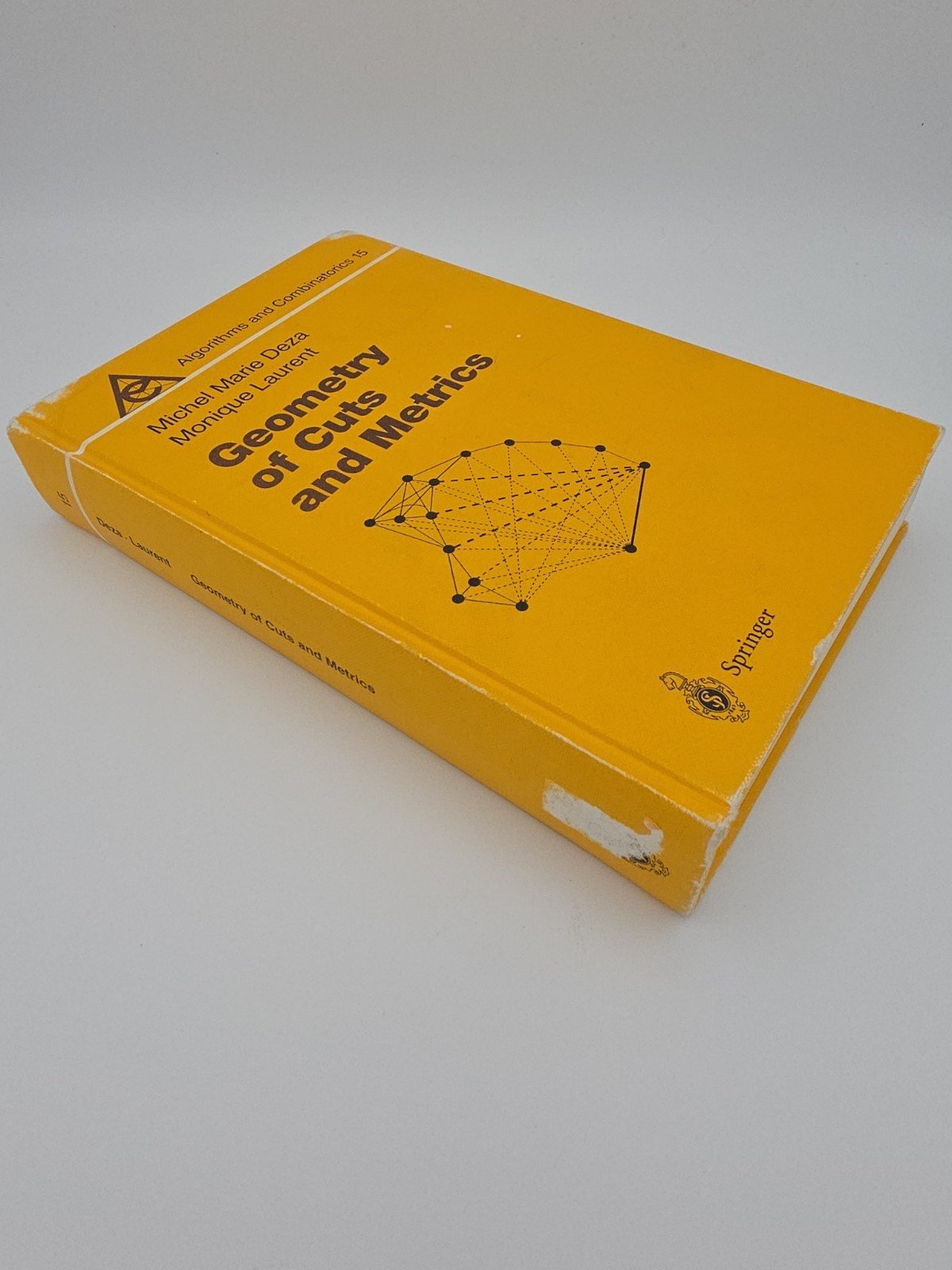 Algorithms and Combinatorics Ser.: Geometry of Cuts and Metrics by M. M. Deza…