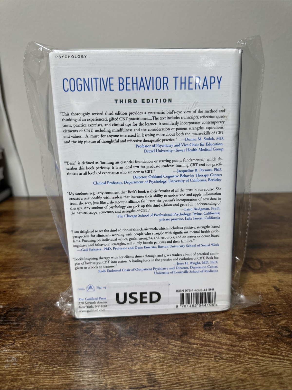 Cognitive Behavior Therapy, Third Edition: Basics and Beyond – VERY GOOD