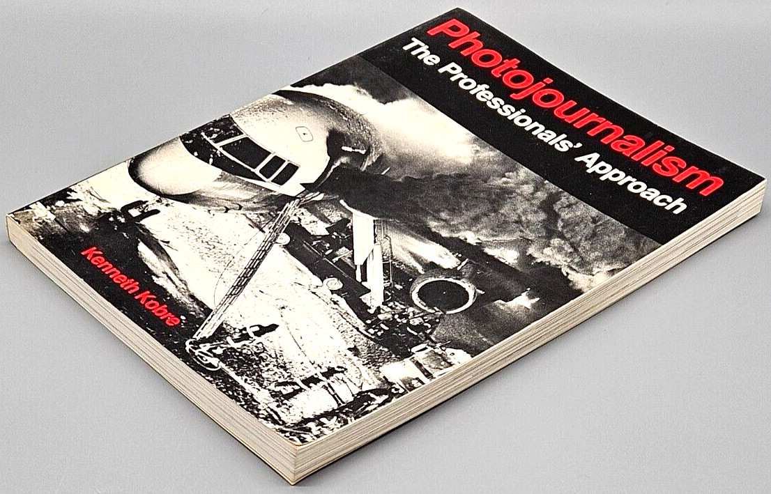 Photojournalism: The Professionals Approach by Kenneth Kobre 1980 Softcover Book