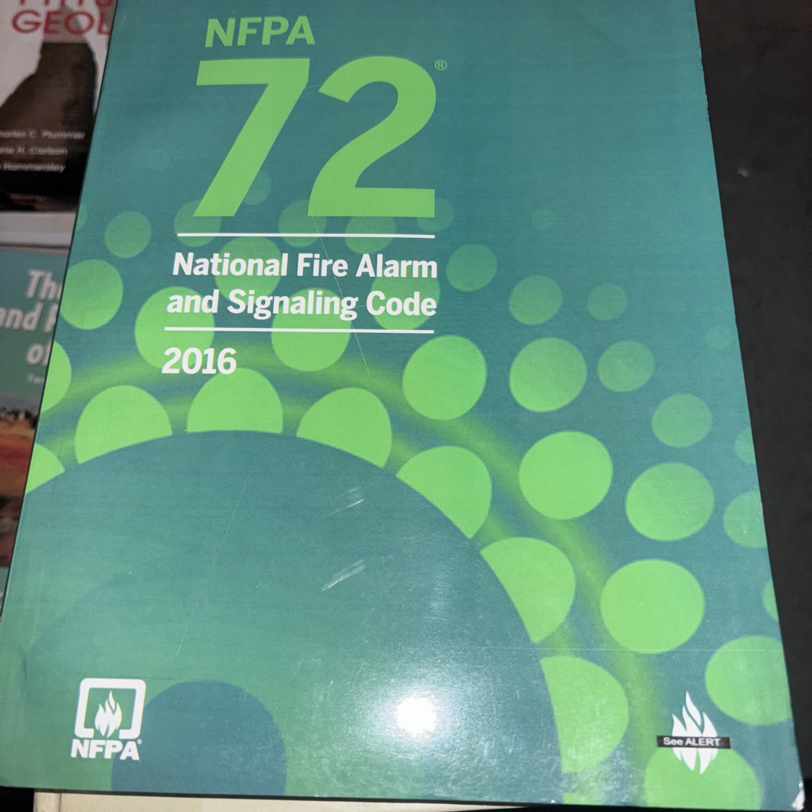 NFPA 70, National Electrical Code : 2017 Edition by (NFPA) National Fire…