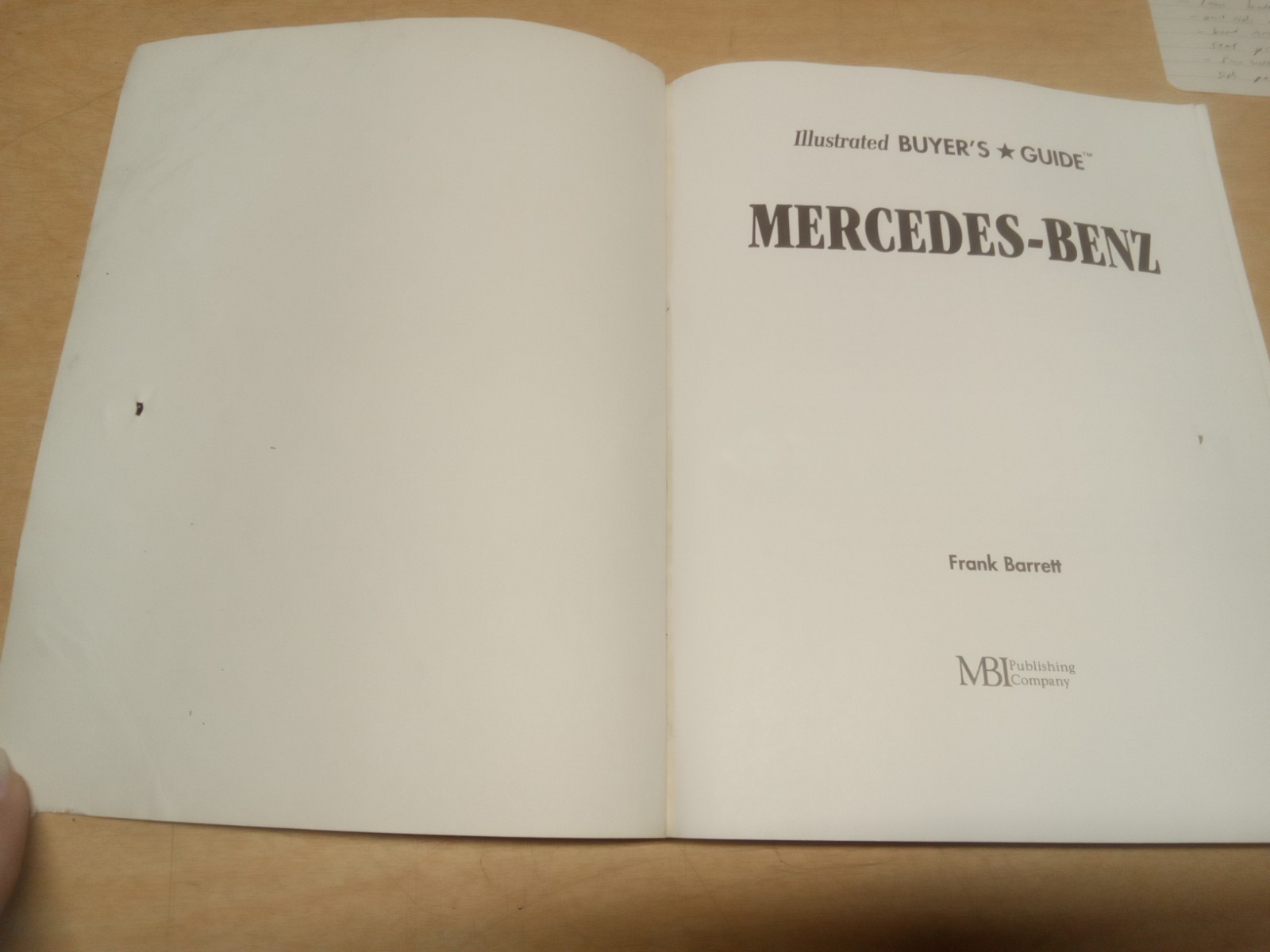 Illustrated Buyer’s Guide Mercedes-Benz Second Edition