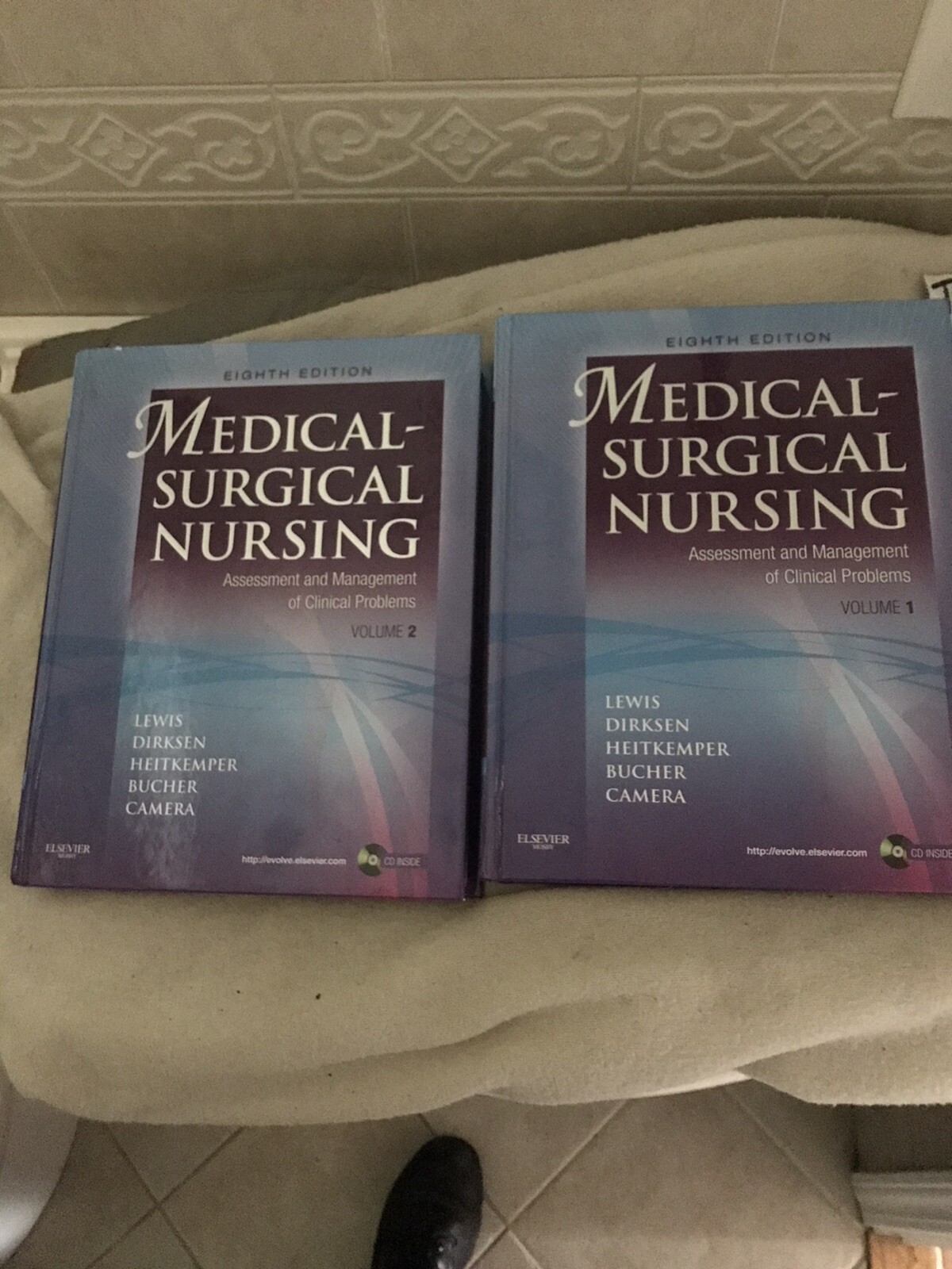 Medical-Surgical Nursing – 2-Volume Set : Assessment and Management of Clinical