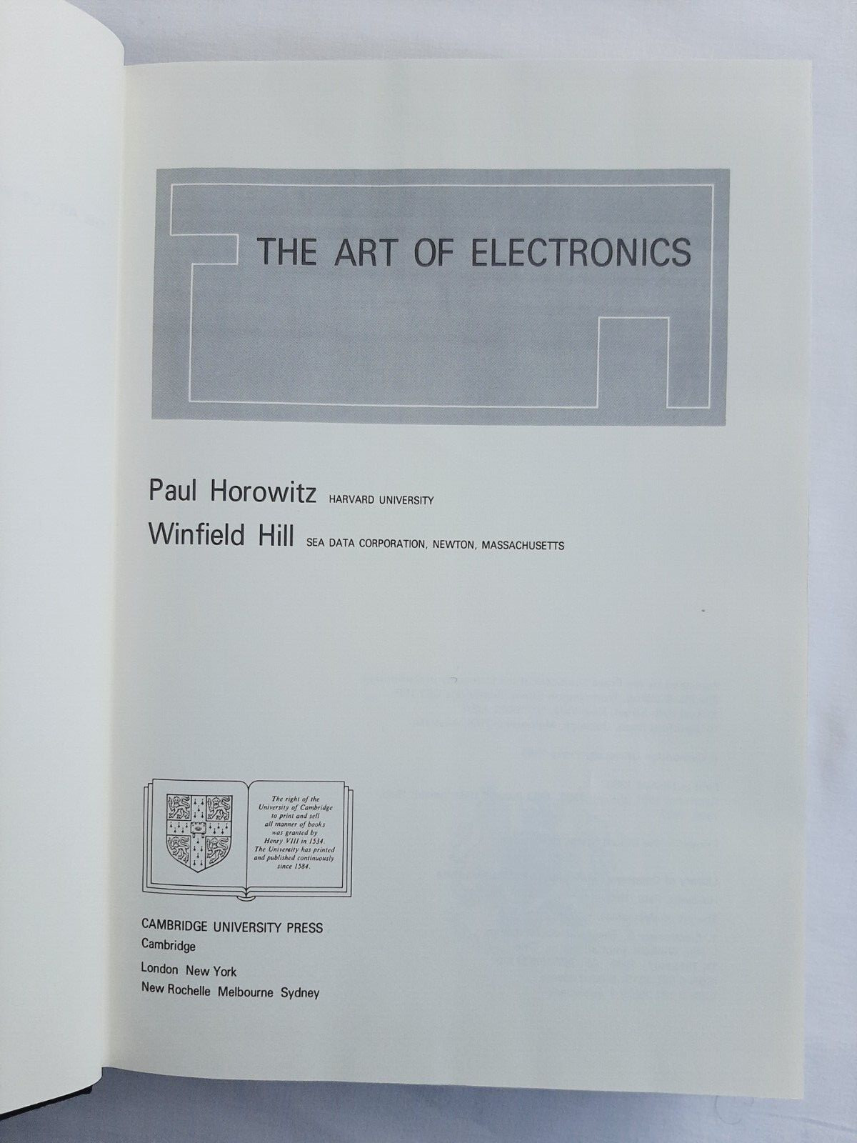 The Art of Electronics by P. Horowitz & W. Hill, Cambridge, 1987, Hardcover