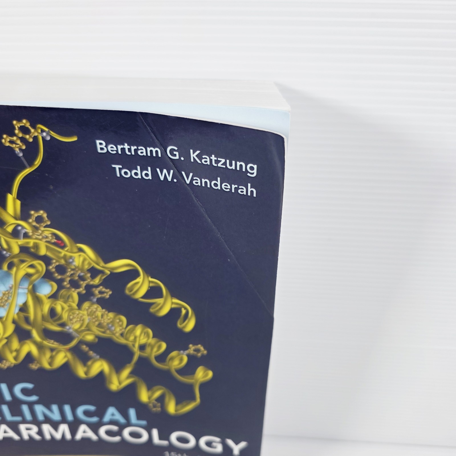 Basic and Clinical Pharmacology 15e – Paperback By Katzung, Bertram – Book