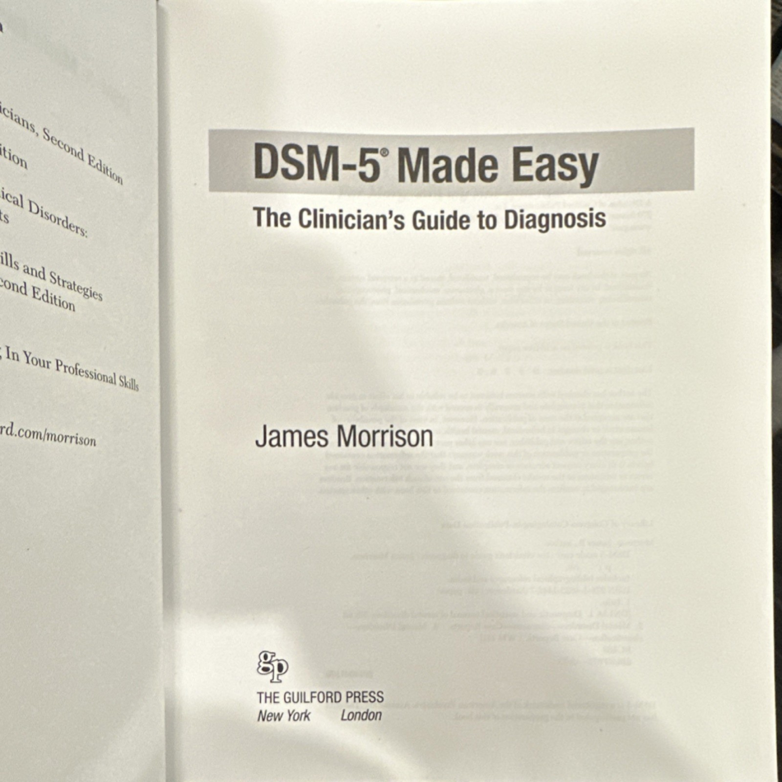 DSM-5 Made Easy Clinician’s Guide to Diagnosis Hardcover Guilford Press Morrison