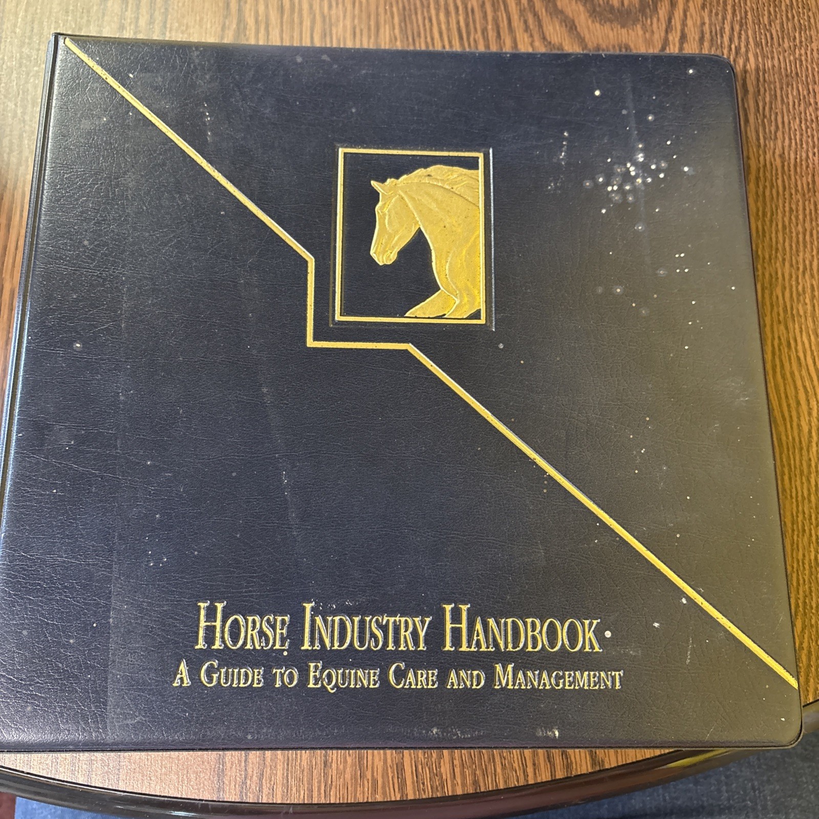 Horse Industry Handbook Guide to Equine Care and Management 3 Ring Binder 1994