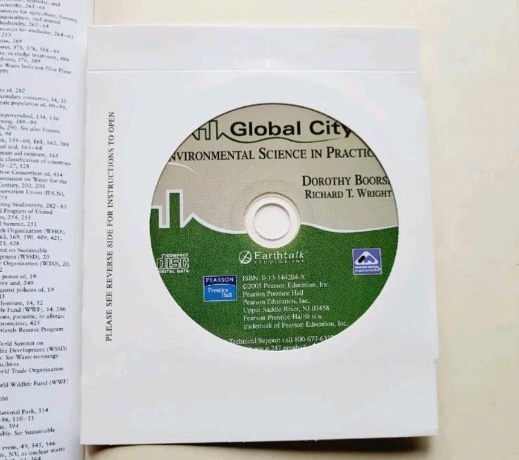 Environmental Science 9th Edition with CD Rom Richard T. Wright 2005 HC Book