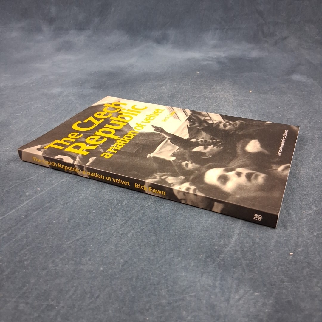 The Czech Republic Nation of Velvet | Fawn |Postcommunist History OOP EXCELLENT