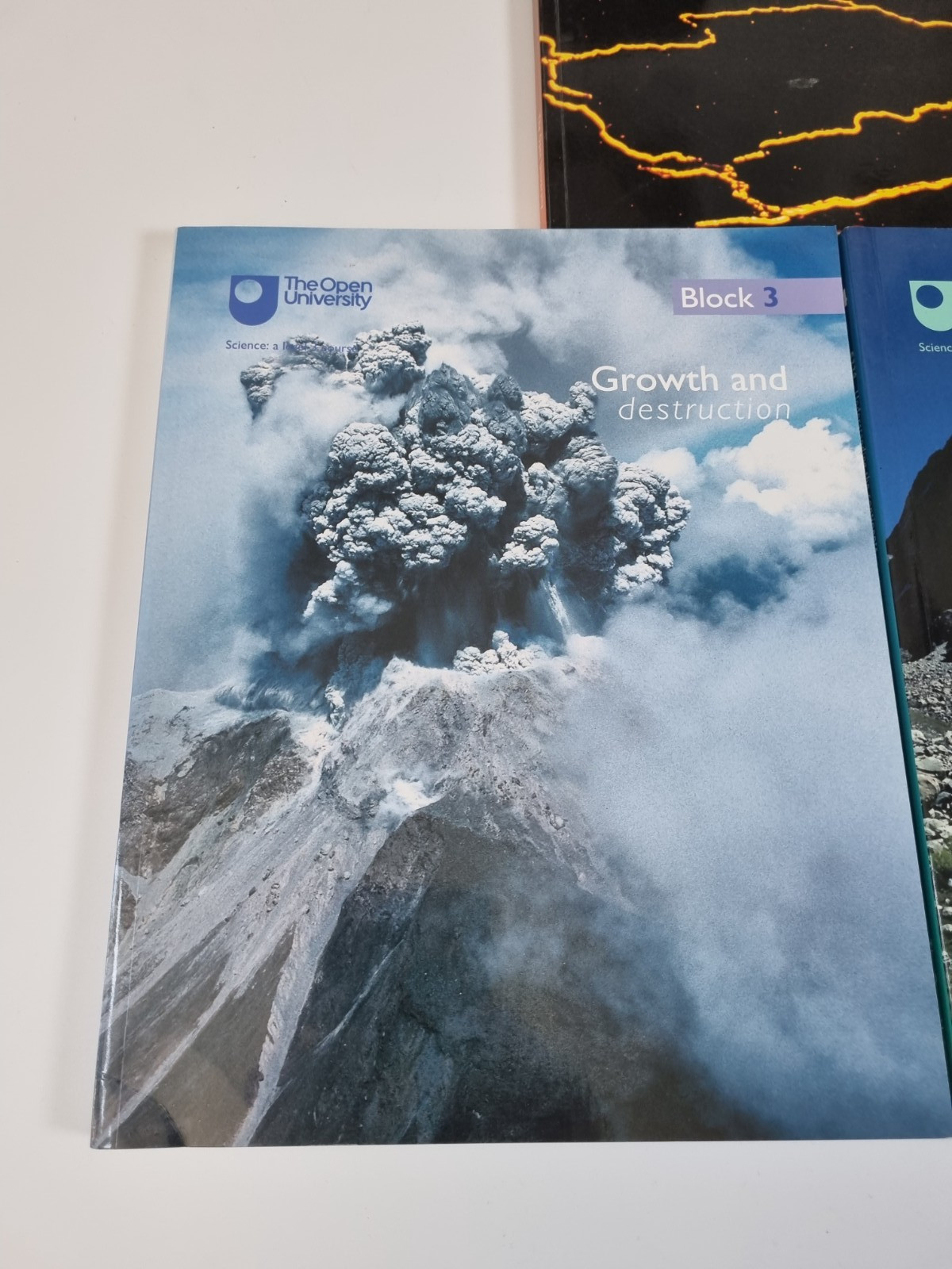 Understanding the Continents Open University S339 5 Textbook Bundle Paperback